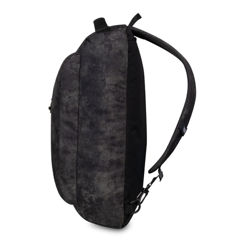 CAMOUFLAGE CAMOUFLAGE