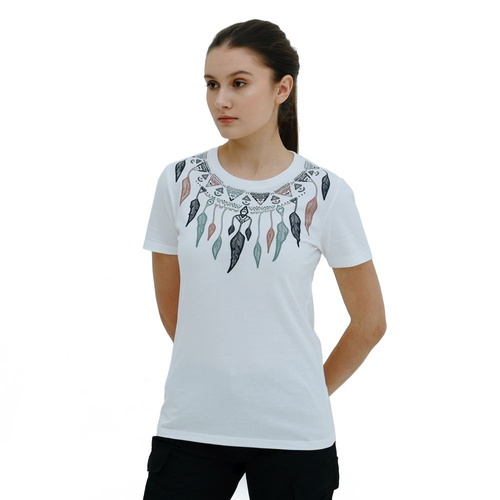 ETHNICAL ISLAND WOMEN