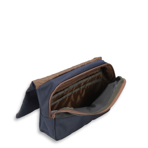 PINEWOOD TOILETRY M 1F