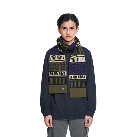 HILLWANDER SCARF KNIT