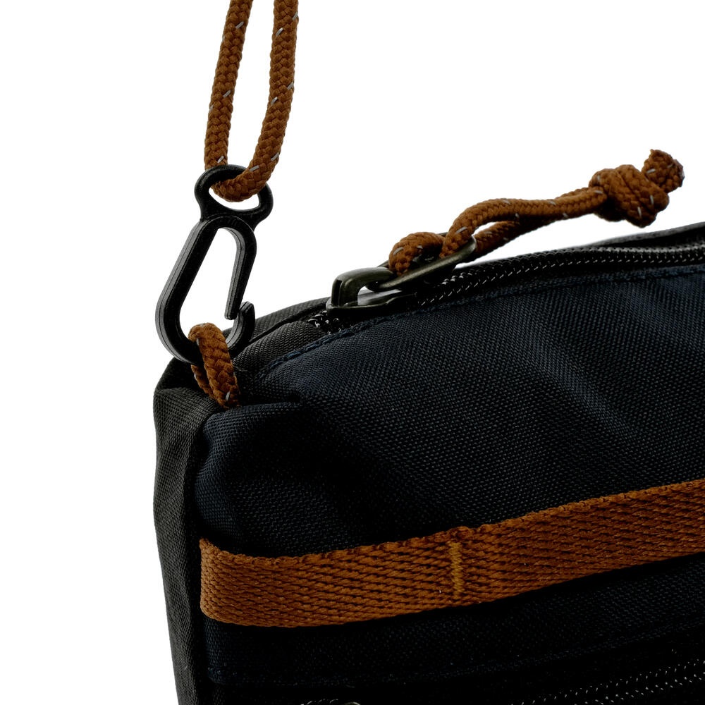 910009568 X-ROADTRIP 2.0 TISSUE CASE