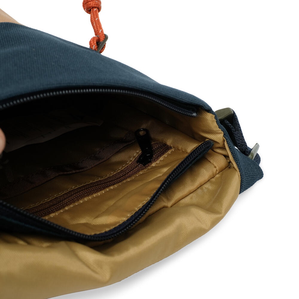 910009981 WANDERER POUCH 1A