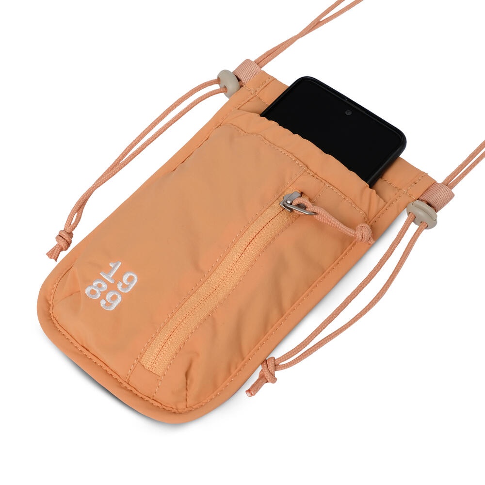 910010637 WS LOENIE PHONE CASE